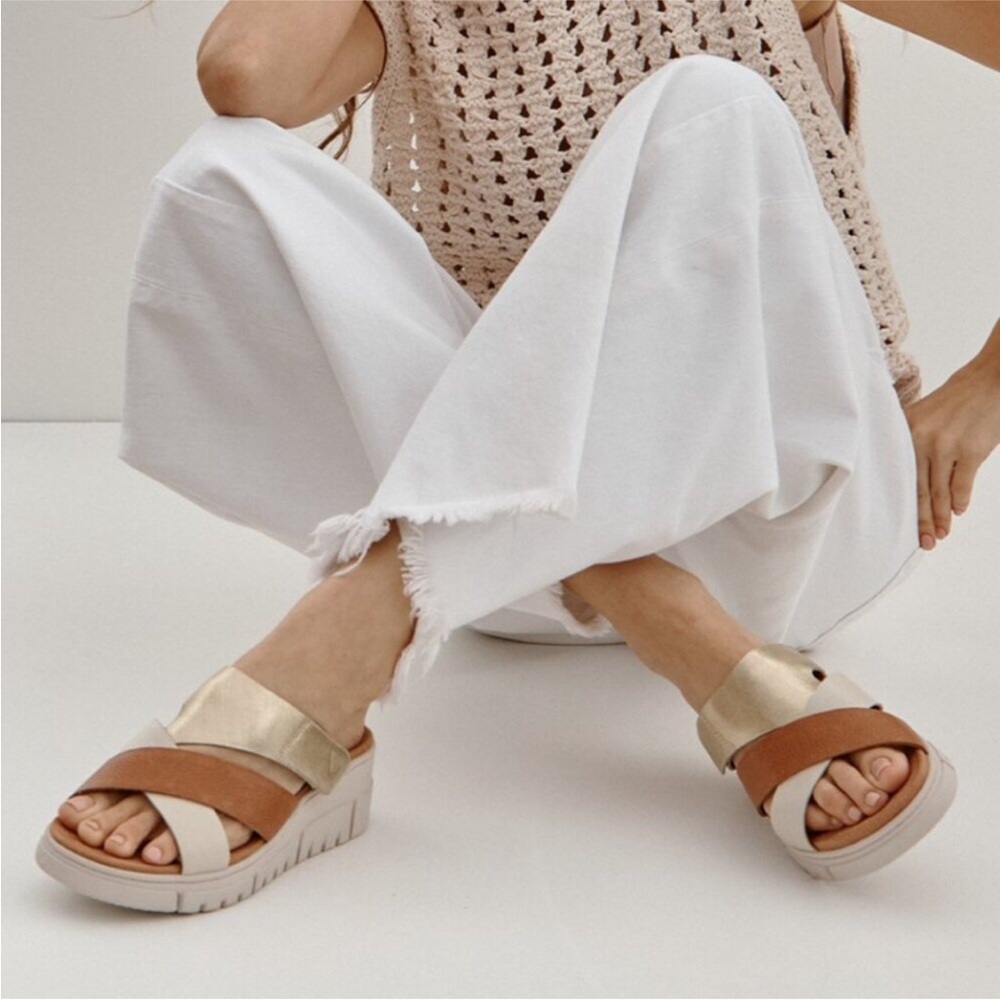 NEW Vionic Sandals Uptown Sunset Wedge Tan Fold Cream Leather Women’s Size 11